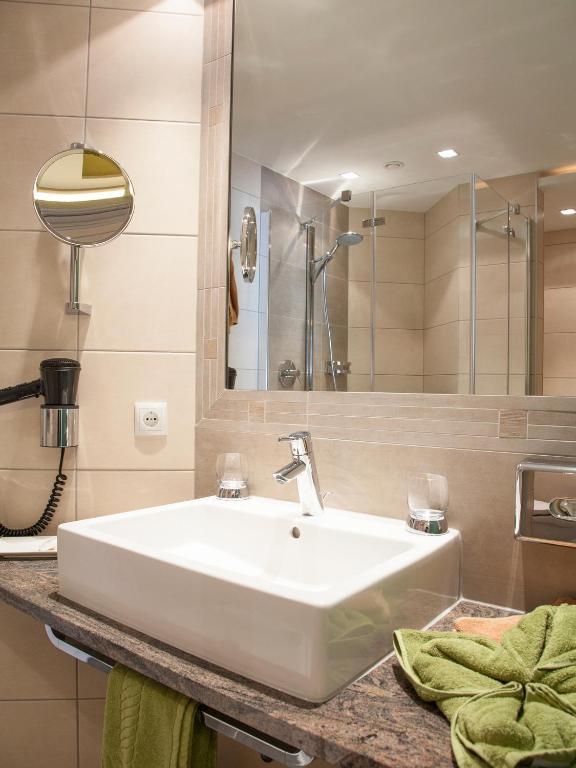 Hotel Neder Ischgl Phòng bức ảnh